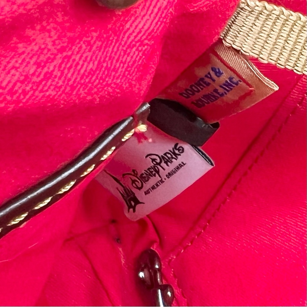 Disney Parks Dooney & Bourke Lady and the Tramp Dogs Crossbody Bag Retired Rare! - Picture 13 of 15